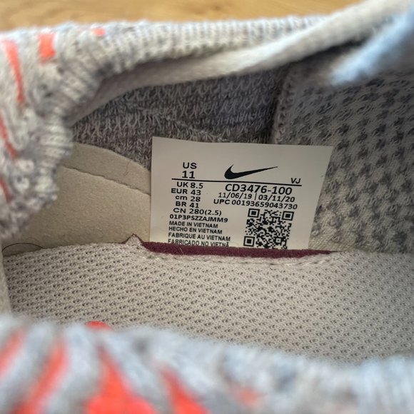 Nike Space Hippie 04 Shoes,  11W/9.5 M, Summit White Hyper Crimson - Picture 3 of 4